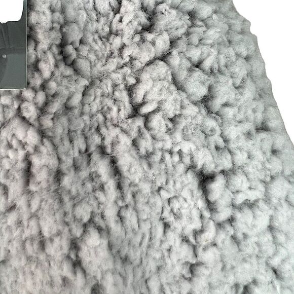 Home Collection Sherpa Throw Gray and White - Picture 9 of 11
